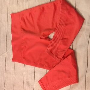 Aerie chill play move cropped leggings size medium